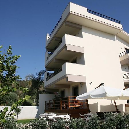 Le Formiche Bed & Breakfast Milazzo Luaran gambar